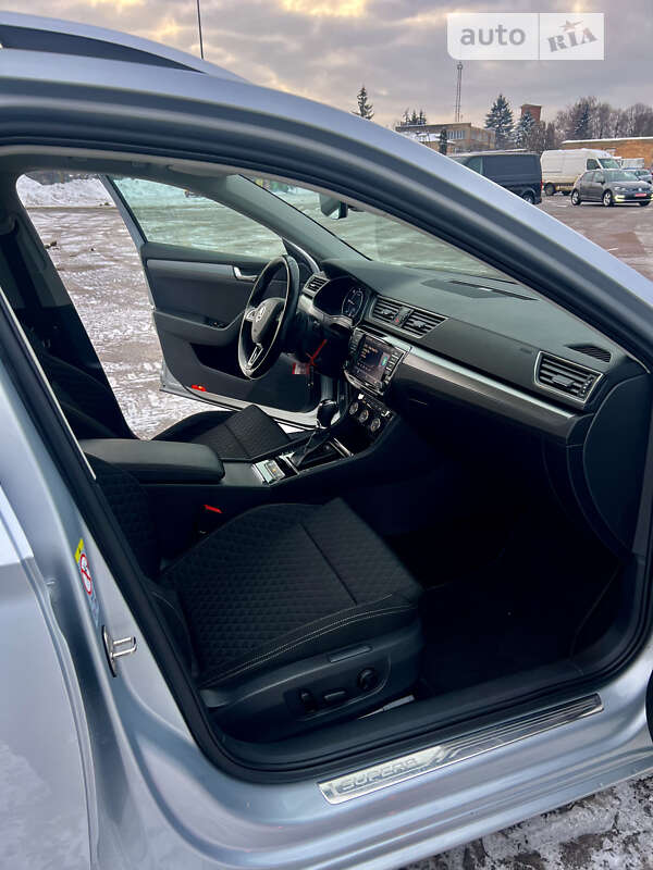 Универсал Skoda Superb 2017 в Житомире