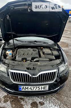 Ліфтбек Skoda Superb 2015 в Житомирі