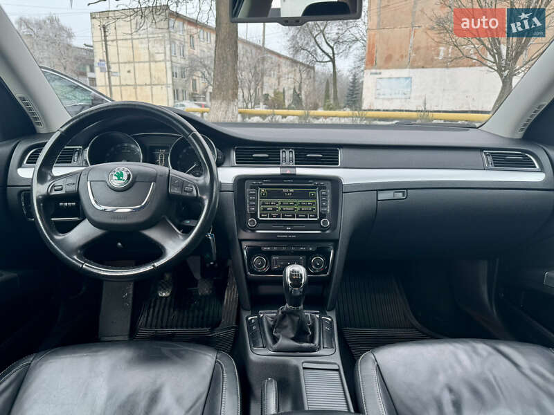 Ліфтбек Skoda Superb 2010 в Львові