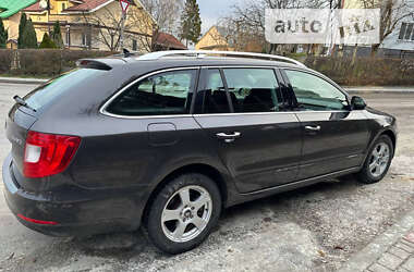 Універсал Skoda Superb 2010 в Трускавці