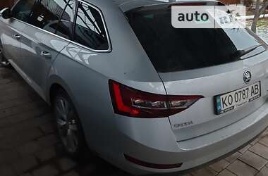 Универсал Skoda Superb 2019 в Ужгороде