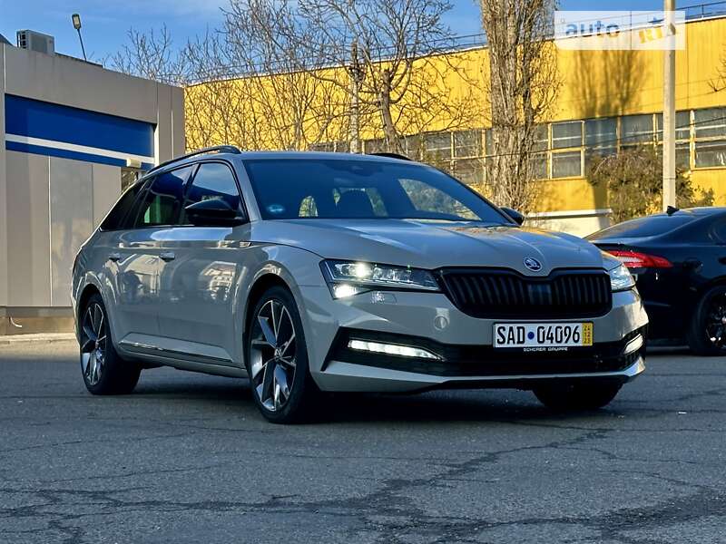 Универсал Skoda Superb 2021 в Одессе