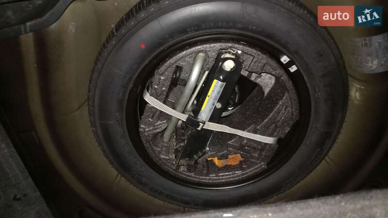 Лифтбек Skoda Superb 2013 в Ужгороде