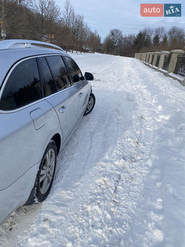 Универсал Skoda Superb 2012 в Умани