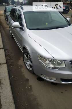 Універсал Skoda Superb 2012 в Ужгороді