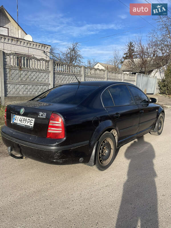 Лифтбек Skoda Superb 2005 в Переяславе
