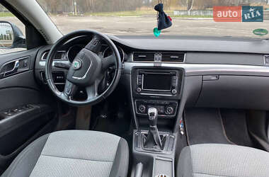 Лифтбек Skoda Superb 2008 в Александрие