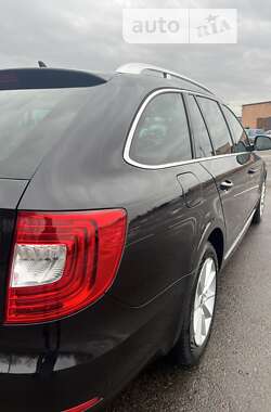 Универсал Skoda Superb 2014 в Луцке