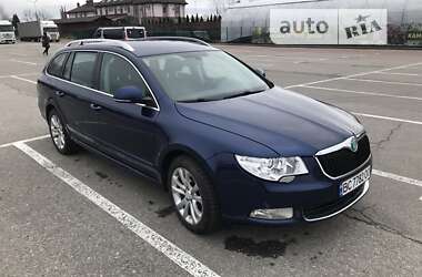 Універсал Skoda Superb 2010 в Львові