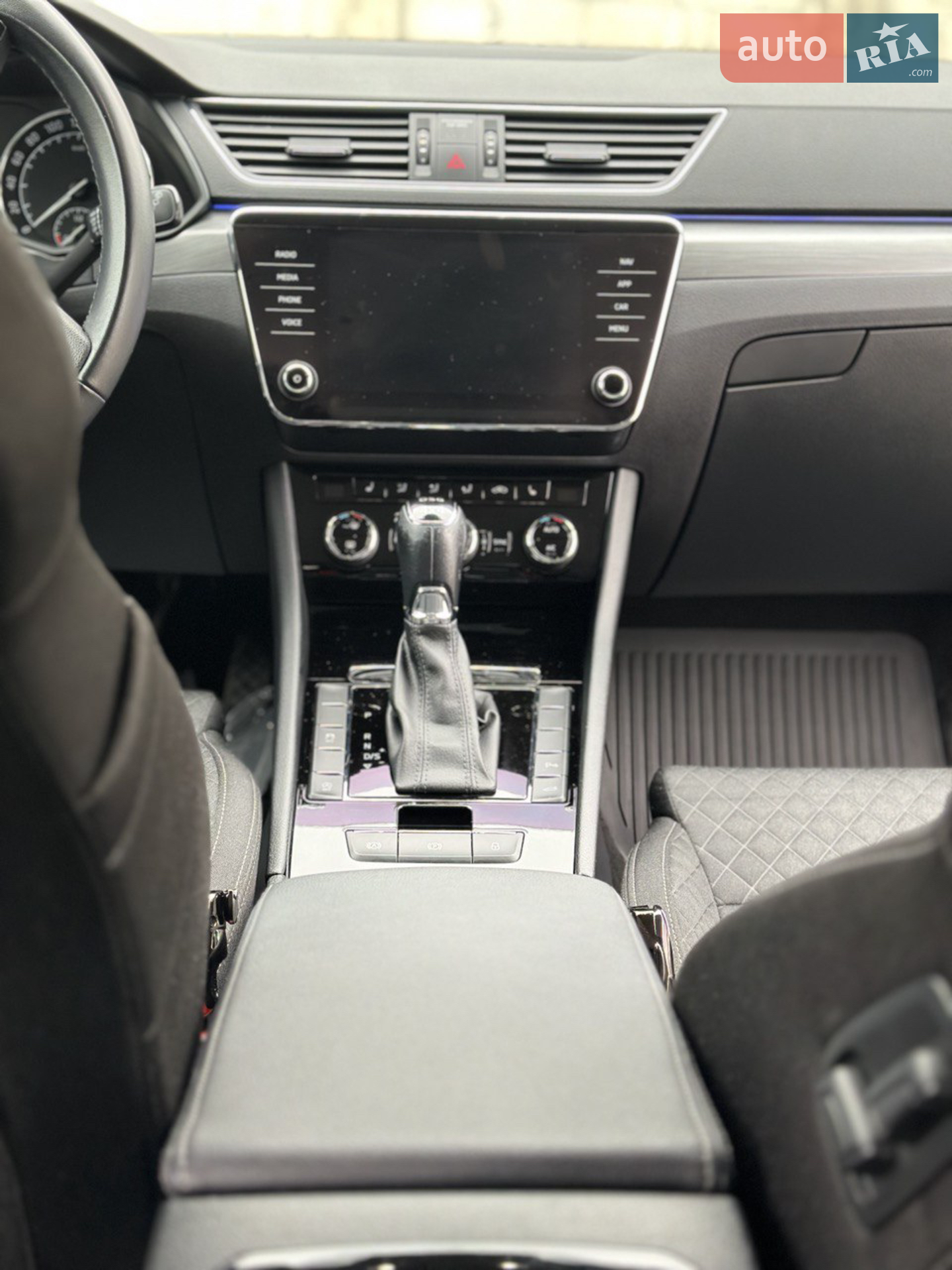 2019 Skoda Superb - мініатюра 54