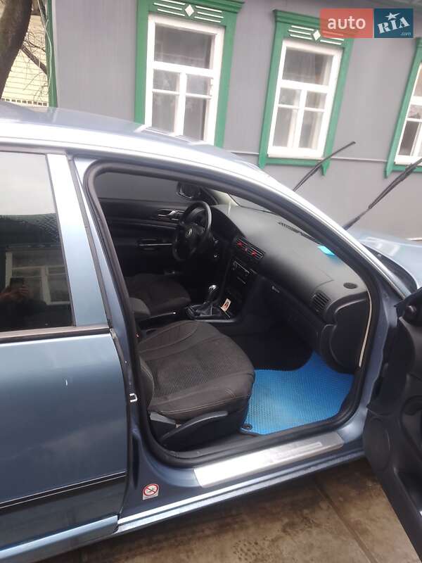 Ліфтбек Skoda Superb 2004 в Сумах