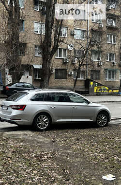 Універсал Skoda Superb 2016 в Києві