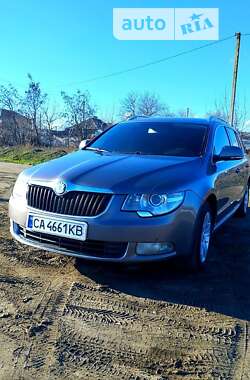 Универсал Skoda Superb 2012 в 