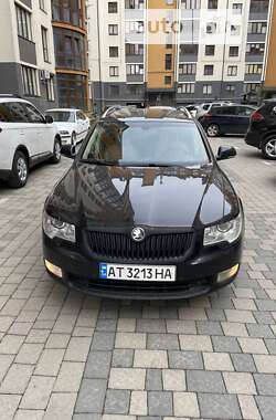 Универсал Skoda Superb 2012 в Ивано-Франковске