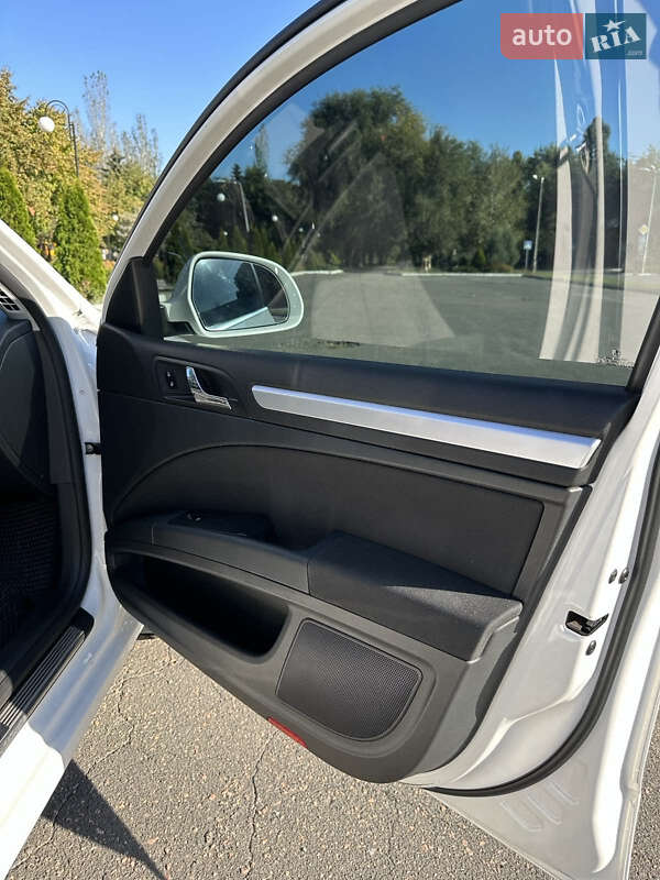 Ліфтбек Skoda Superb 2011 в Кам'янському