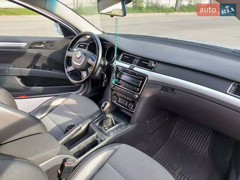 Лифтбек Skoda Superb 2012 в Ивано-Франковске фото 11 Лифтбек Skoda Superb 2012 в Ивано-Франковске