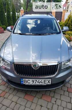 Универсал Skoda Superb 2011 в Стрые