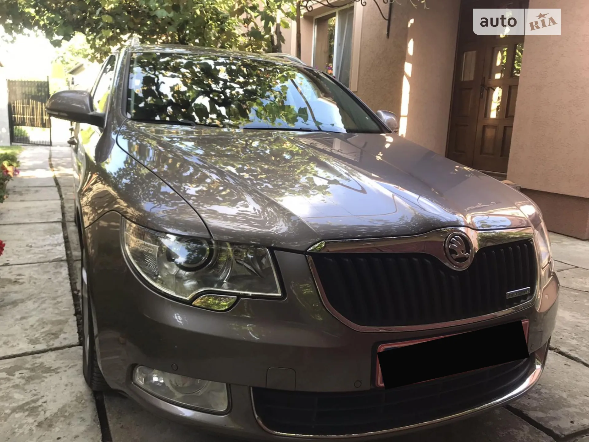 2010 Skoda Superb - мініатюра 23