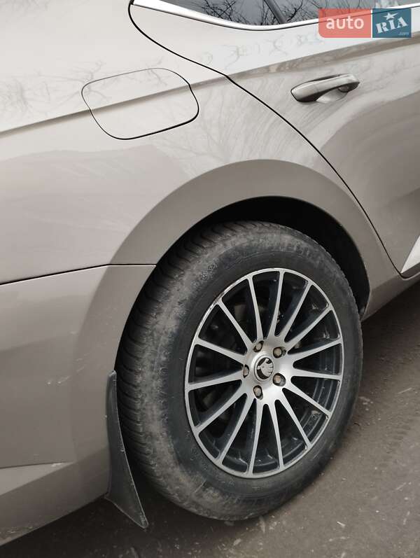 Лифтбек Skoda Superb 2016 в Изяславе