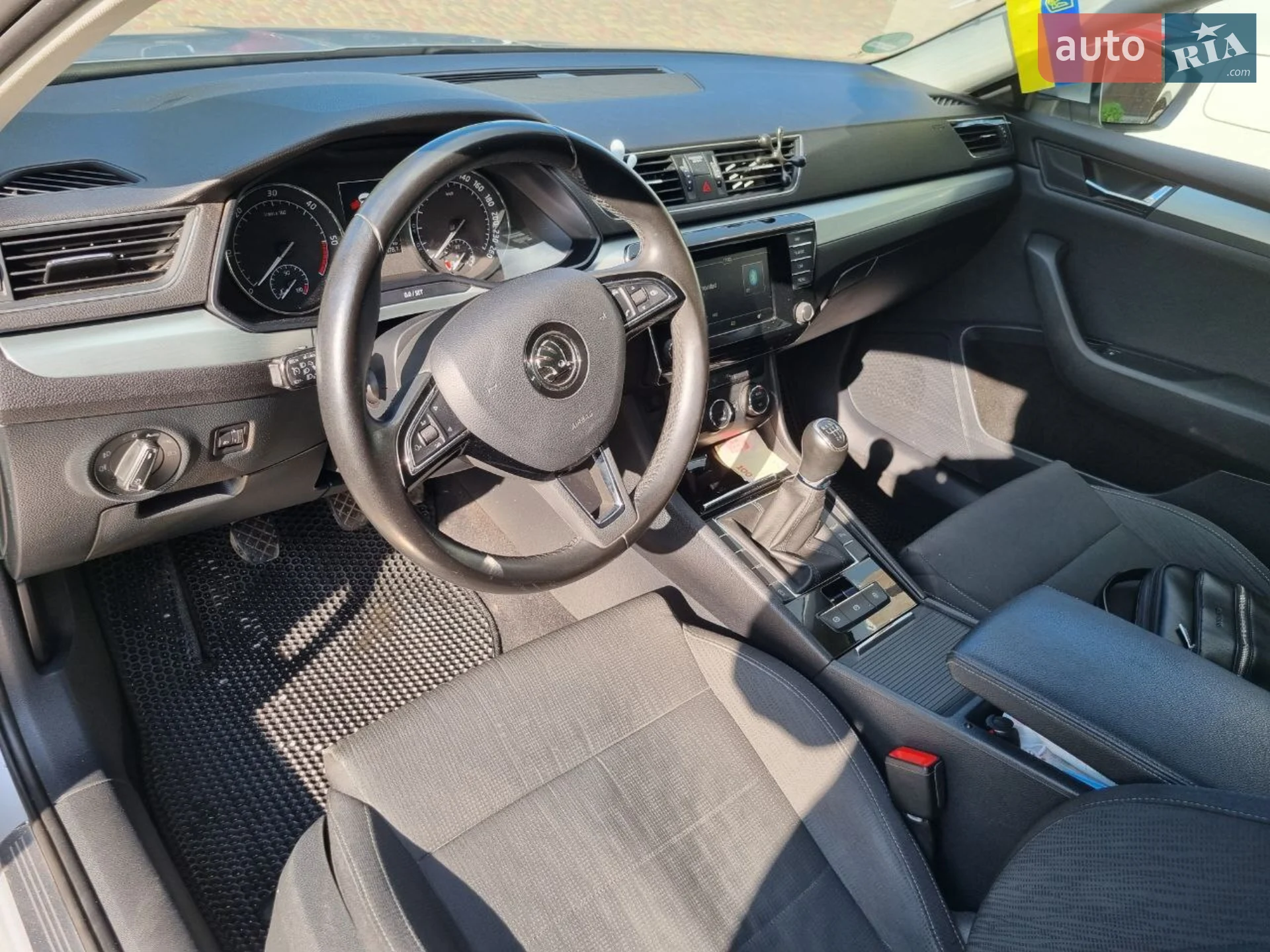 2016 Skoda Superb - мініатюра 14