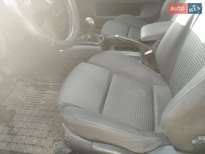 Ліфтбек Skoda Superb 2004 в Кропивницькому