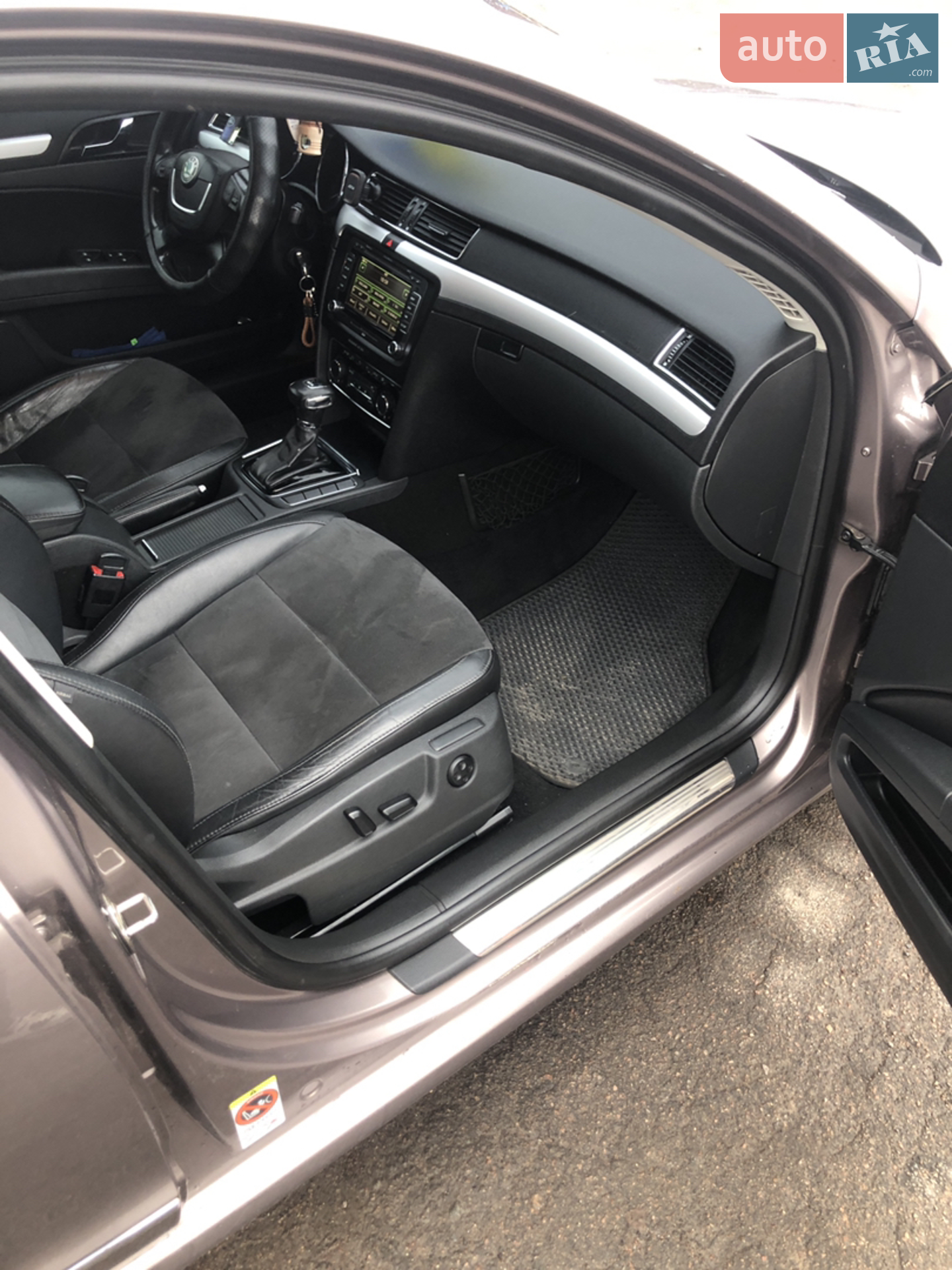 2010 Skoda Superb - мініатюра 14
