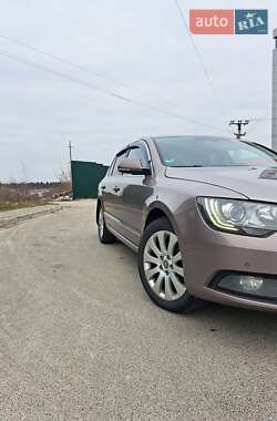 Лифтбек Skoda Superb 2013 в Ирпене