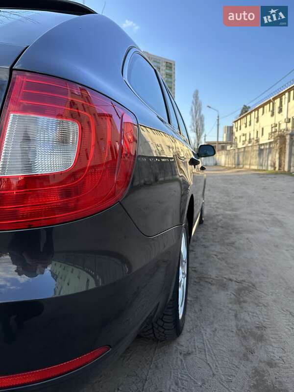 Универсал Skoda Superb 2010 в Киеве