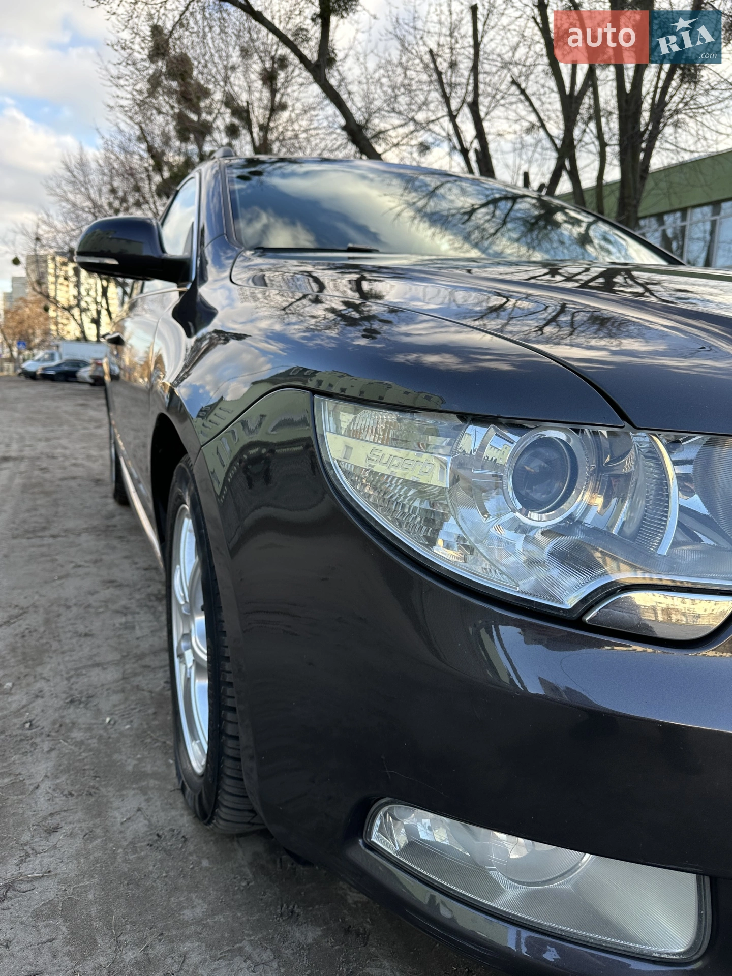 2010 Skoda Superb - мініатюра 9