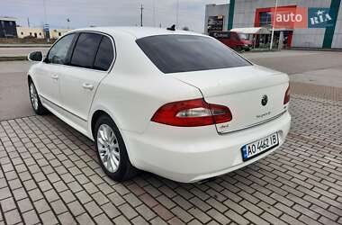 Лифтбек Skoda Superb 2011 в Хусте