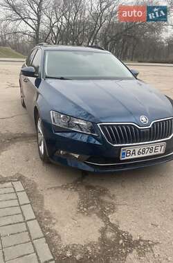 Універсал Skoda Superb 2017 в Кропивницькому