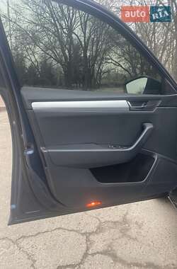 Універсал Skoda Superb 2017 в Кропивницькому