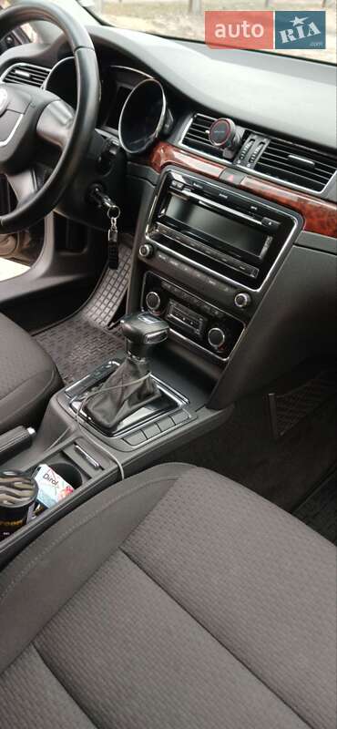Лифтбек Skoda Superb 2012 в Черкассах