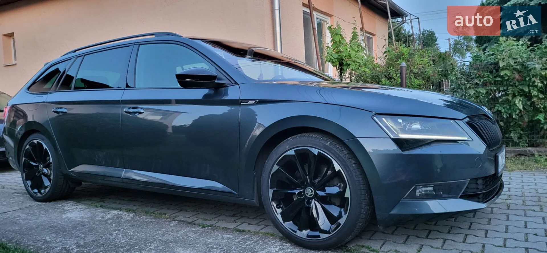 2019 Skoda Superb - мініатюра 8