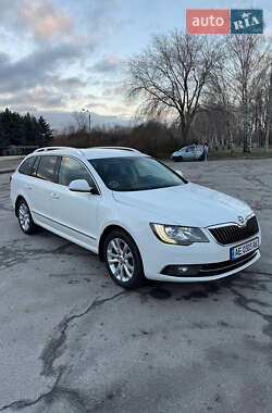 Универсал Skoda Superb 2014 в 