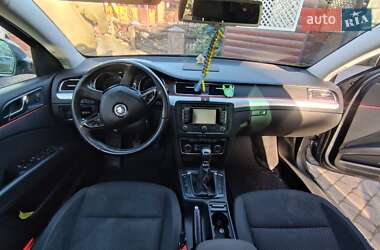 Универсал Skoda Superb 2015 в Надворной