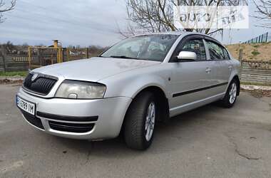 Лифтбек Skoda Superb 2006 в Хороле