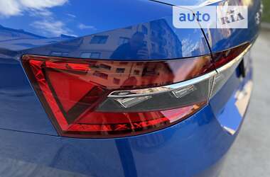 Лифтбек Skoda Superb 2020 в 