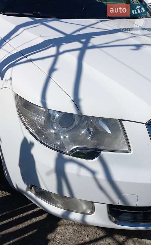 Лифтбек Skoda Superb 2010 в Одессе