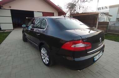 Лифтбек Skoda Superb 2009 в Долине