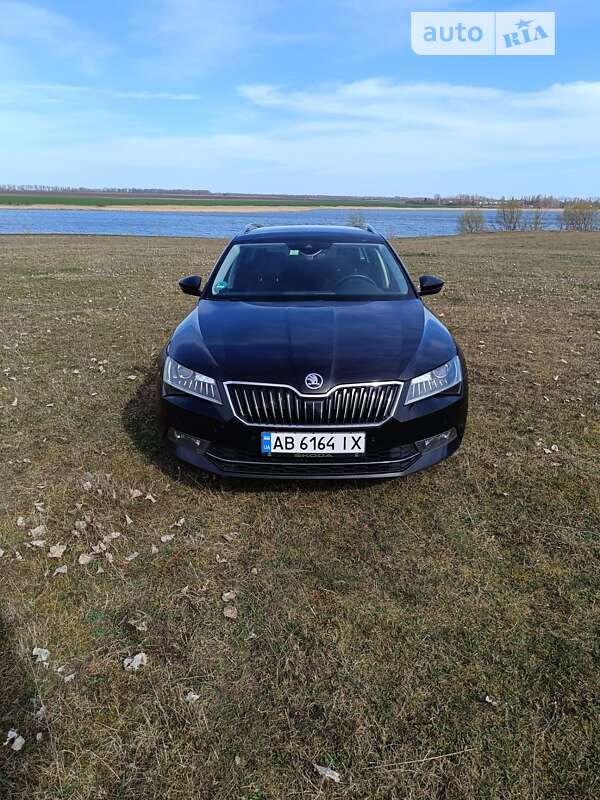 Универсал Skoda Superb 2016 в Калиновке