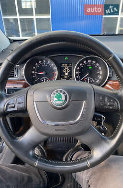 Лифтбек Skoda Superb 2012 в 