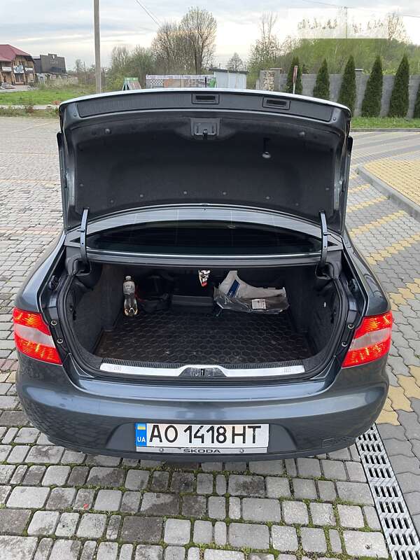 Лифтбек Skoda Superb 2009 в Иршаве