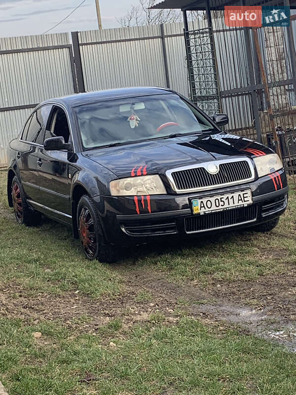 Лифтбек Skoda Superb 2006 в Ужгороде фото Лифтбек Skoda Superb 2006 в Ужгороде