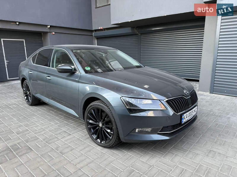 Лифтбек Skoda Superb 2018 в Киеве