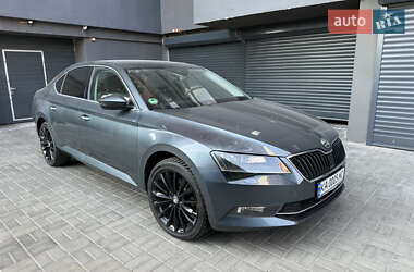 Лифтбек Skoda Superb 2018 в 