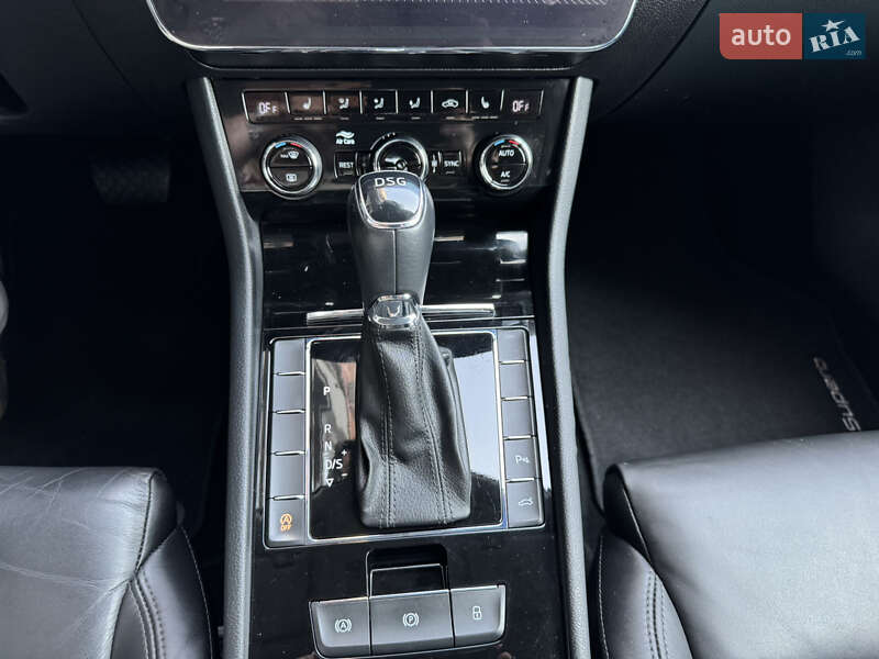 Лифтбек Skoda Superb 2018 в Киеве