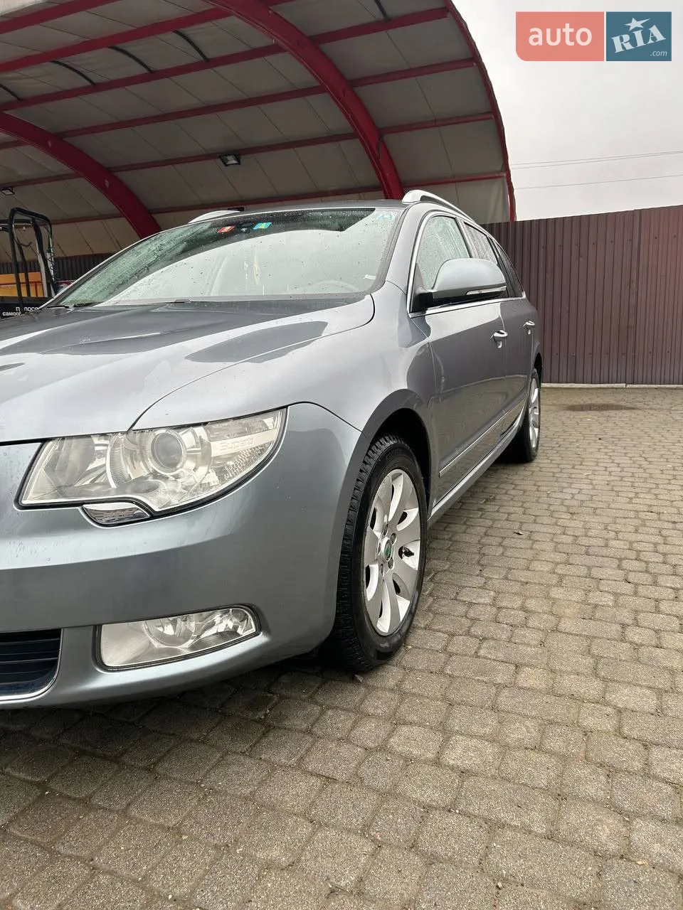 2010 Skoda Superb - мініатюра 14