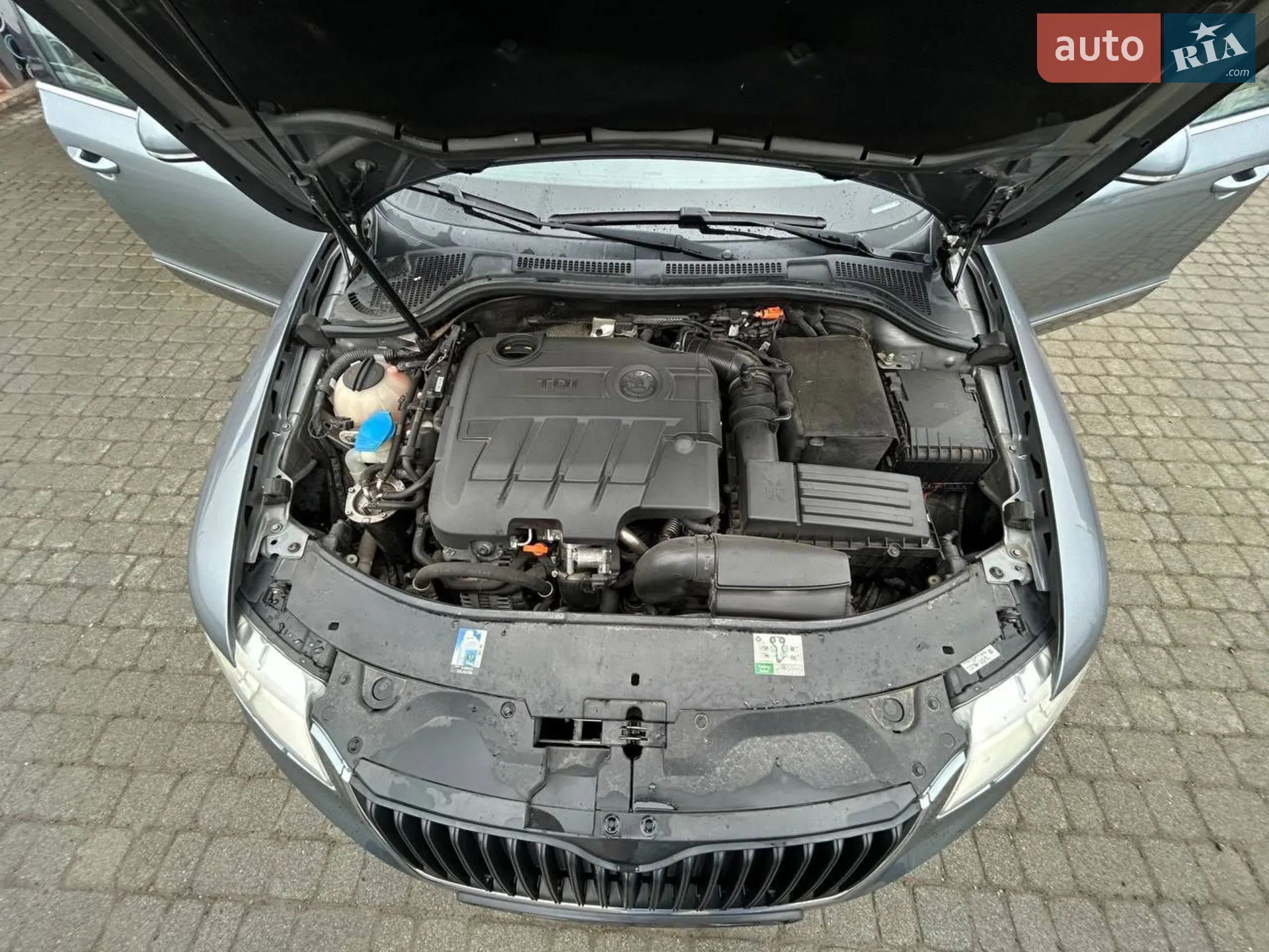 2010 Skoda Superb - мініатюра 19