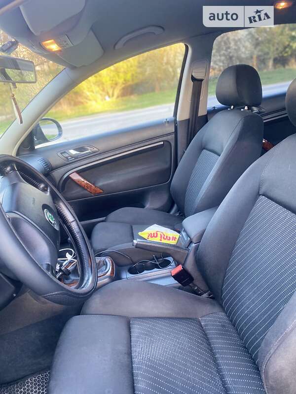 Лифтбек Skoda Superb 2006 в Каменец-Подольском